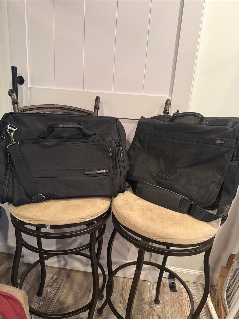 Tumi Alpha doctor style messenger bad and briefcase
